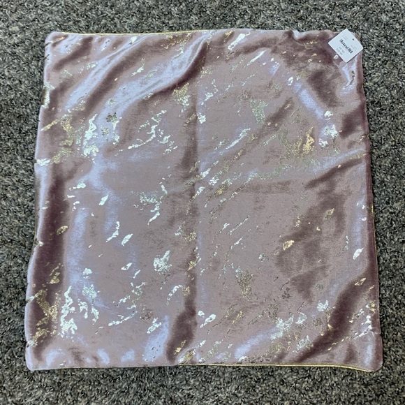 Anthropologie 18” throw pillow cover. NWT. - Picture 1 of 3